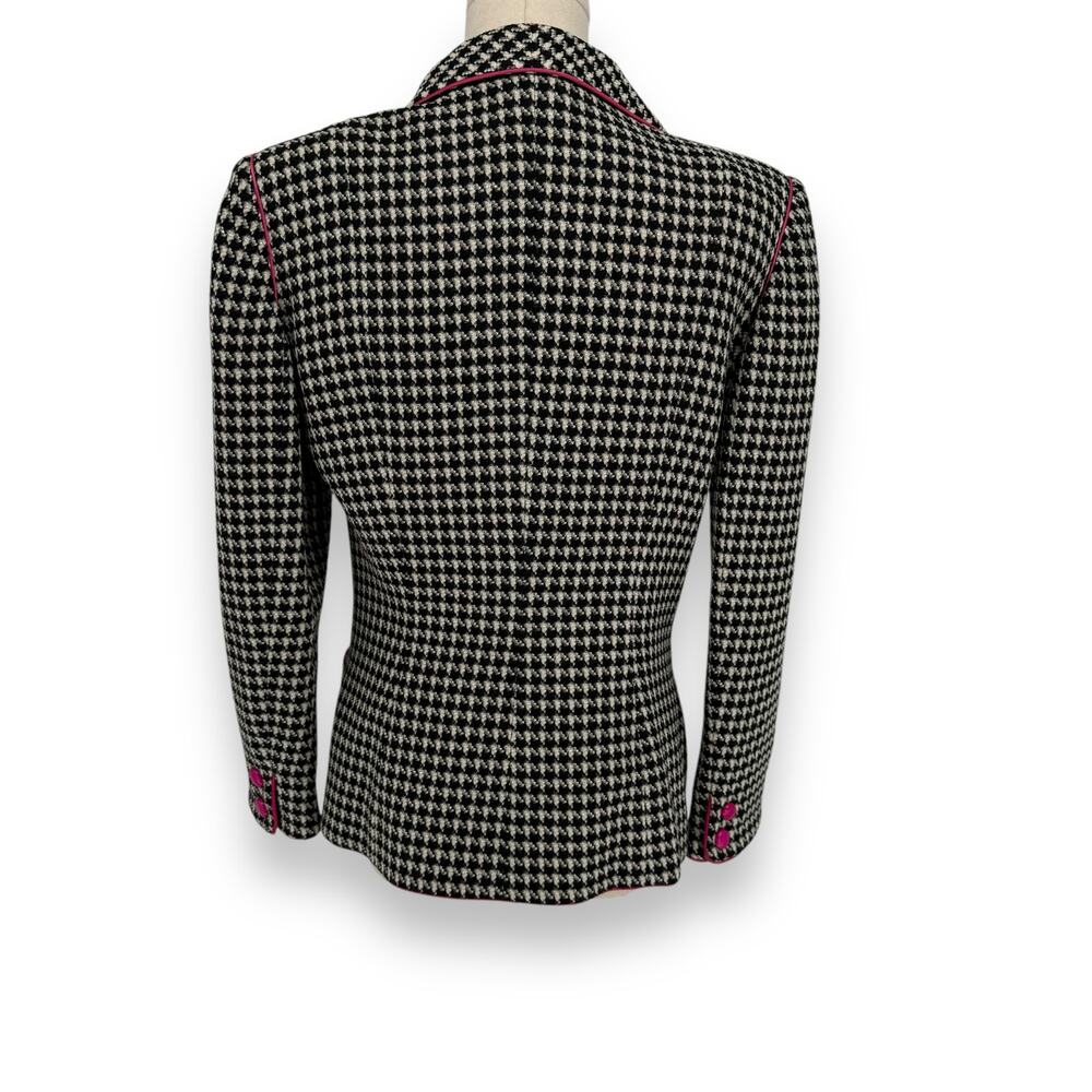 Vintage 1980s UNGARO Paris Houndstooth Blazer Skirt Set with Pink Trim, Size 6/8 - Picture 14 of 16